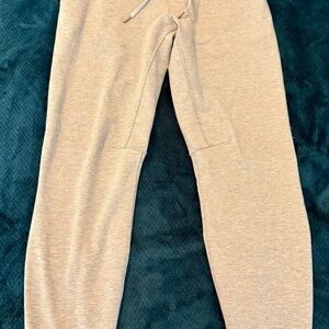 Lululemon Light Grey Men’s Joggers